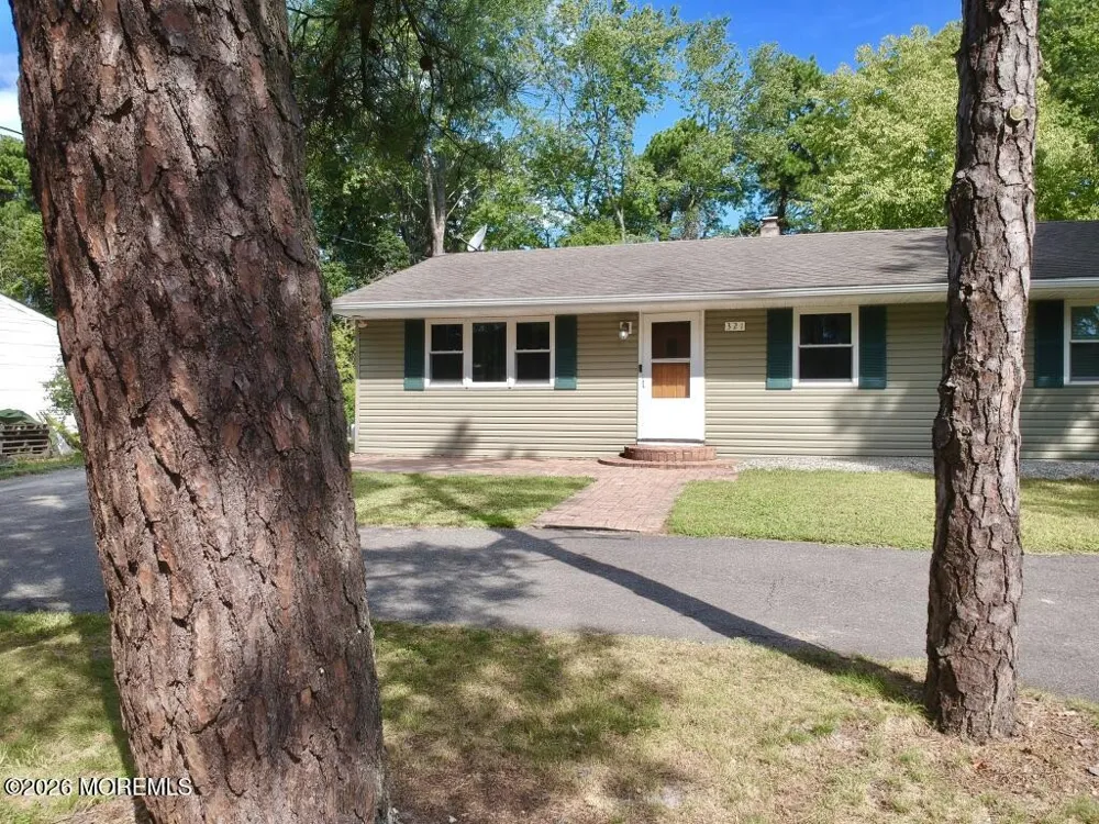 321 Cherokee Drive Browns Mills, NJ 08015