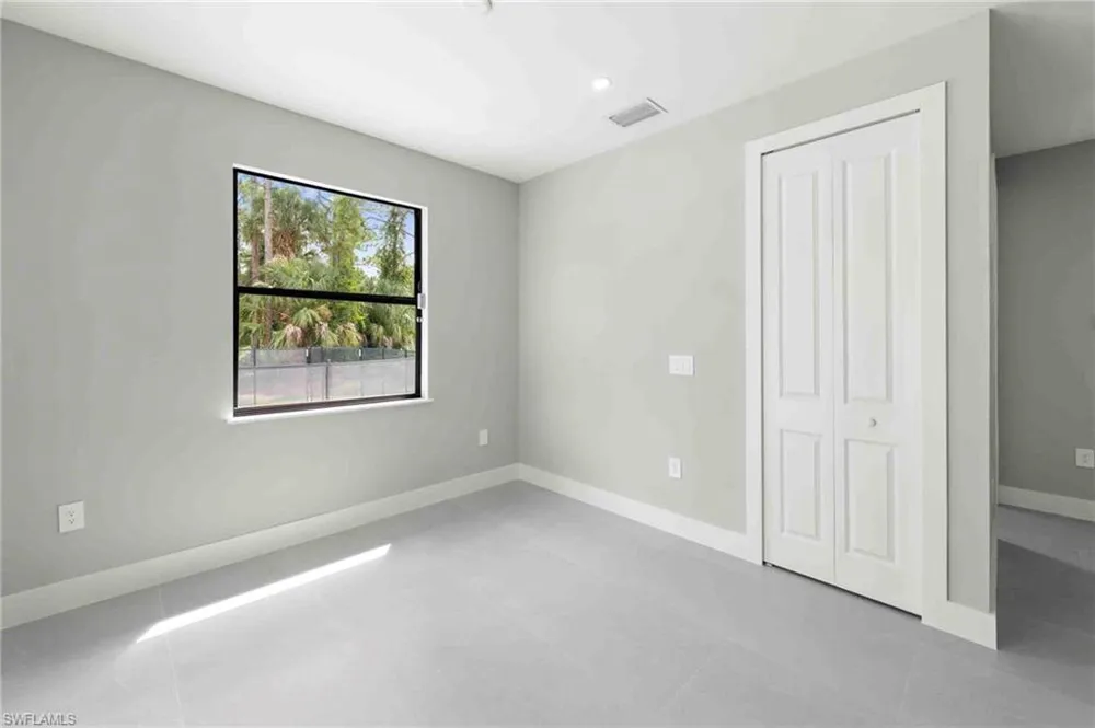 2610 4th Street NW Naples, FL 34120
