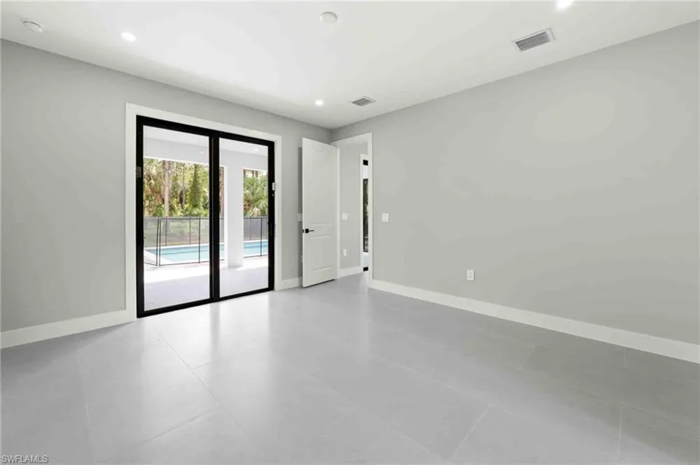 2610 4th Street NW Naples, FL 34120