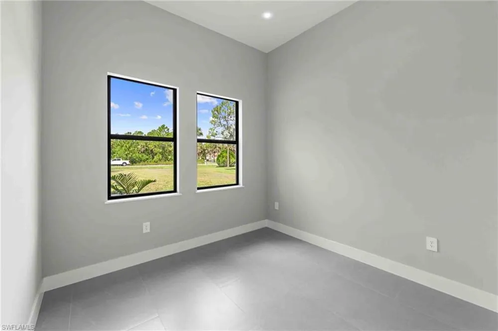 2610 4th Street NW Naples, FL 34120