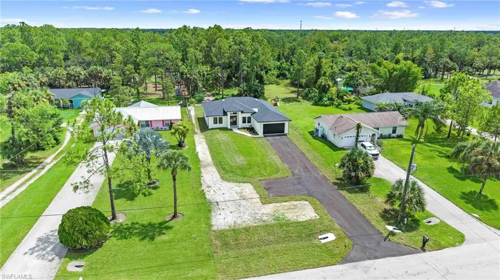 2610 4th Street NW Naples, FL 34120