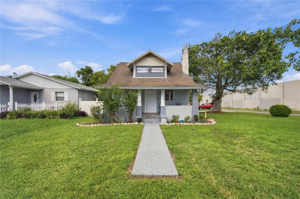 2501 57TH PLACE St Petersburg, FL 33714