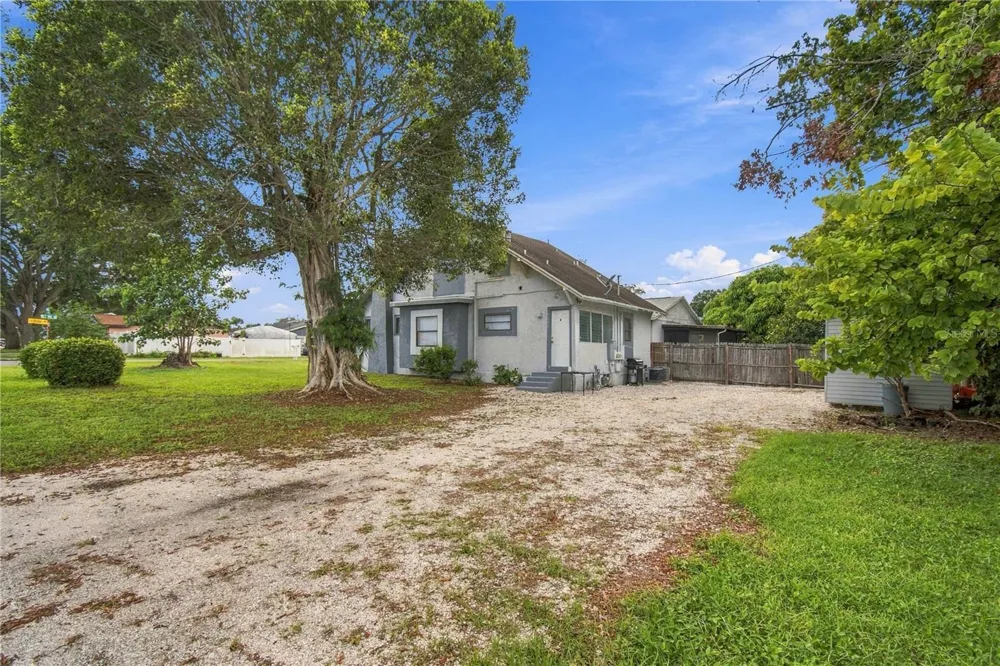 2501 57TH PLACE St Petersburg, FL 33714