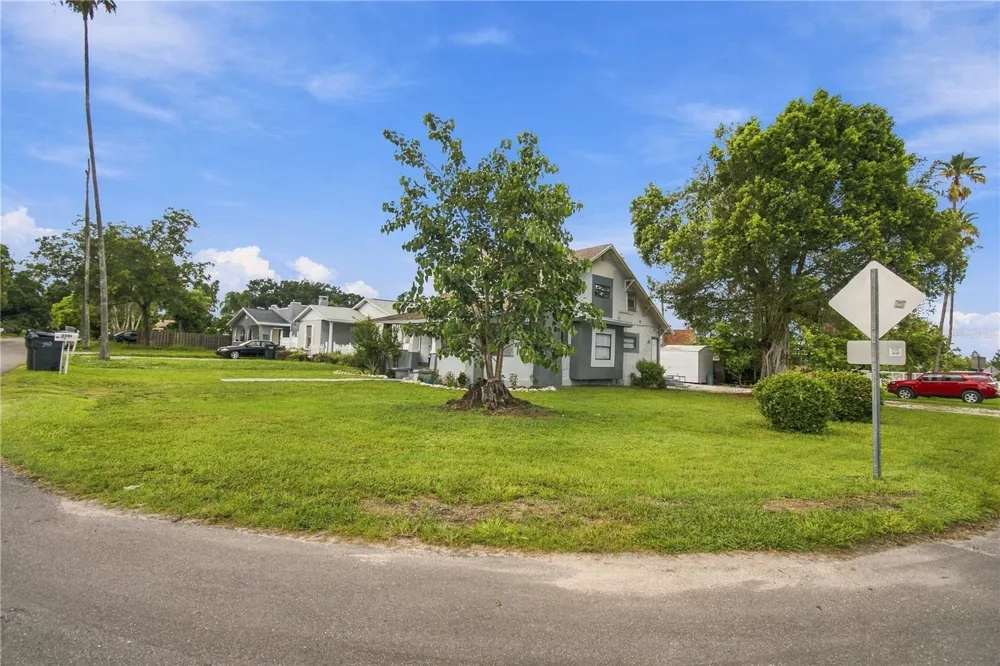 2501 57TH PLACE St Petersburg, FL 33714