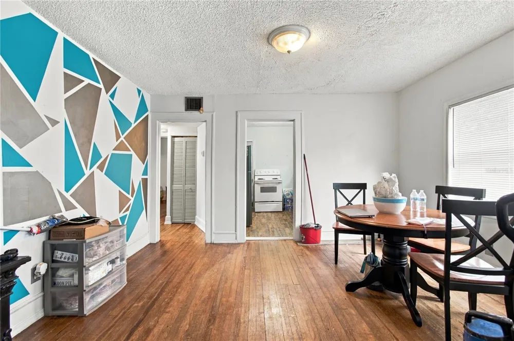 2501 57TH PLACE St Petersburg, FL 33714