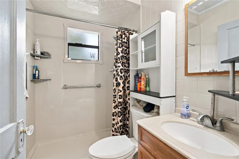2501 57TH PLACE St Petersburg, FL 33714