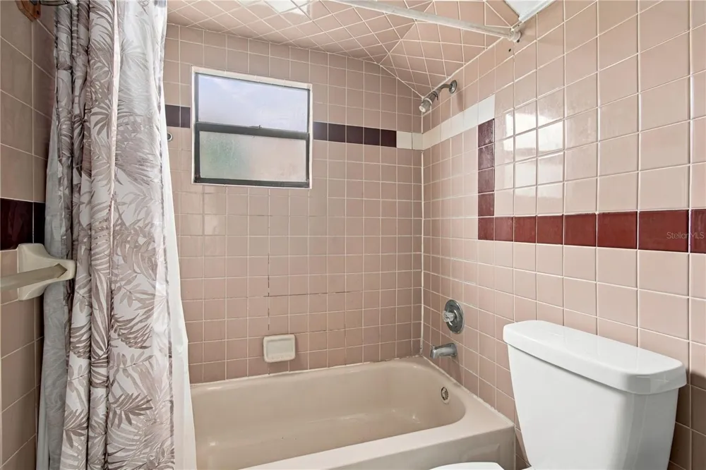 2501 57TH PLACE St Petersburg, FL 33714