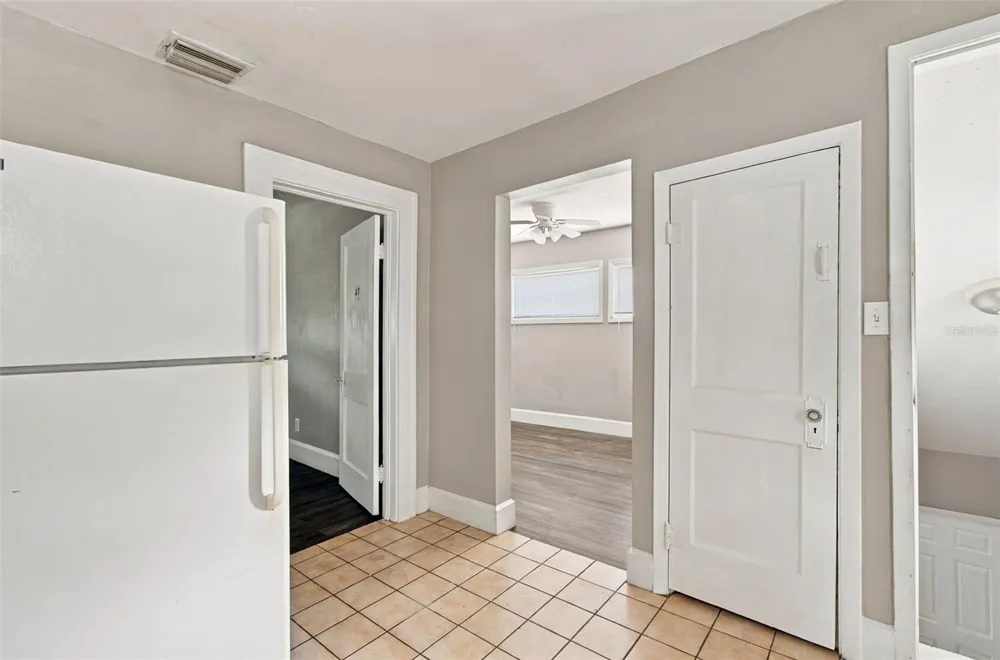 2501 57TH PLACE St Petersburg, FL 33714