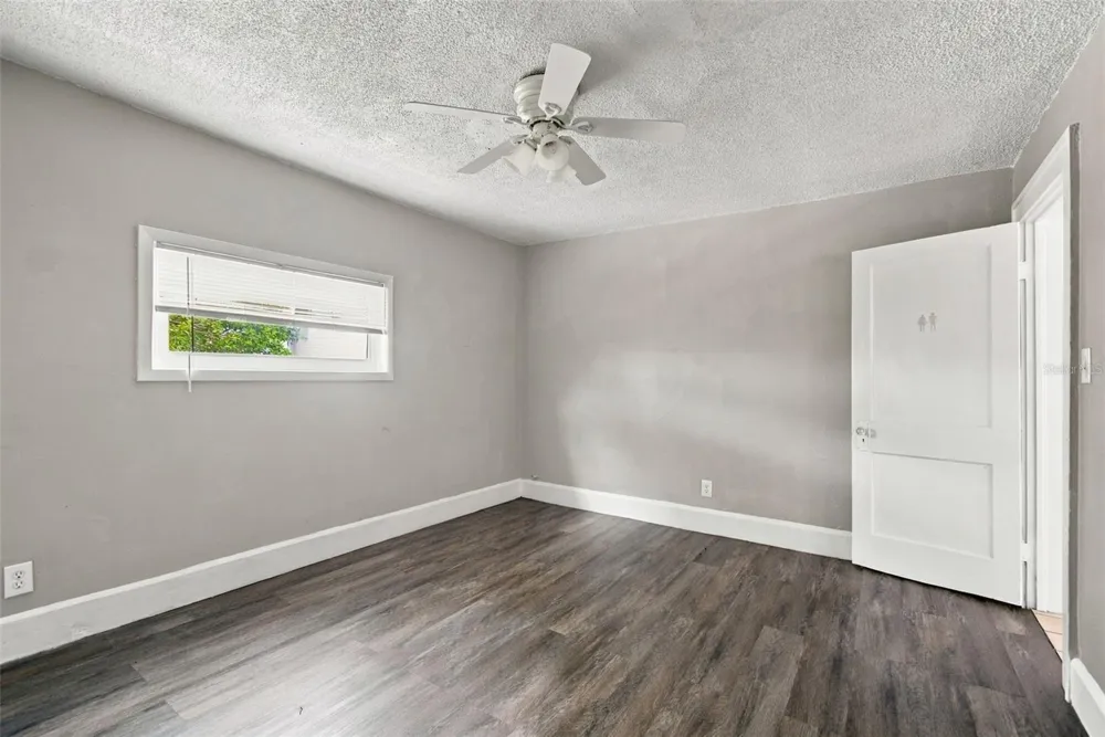 2501 57TH PLACE St Petersburg, FL 33714