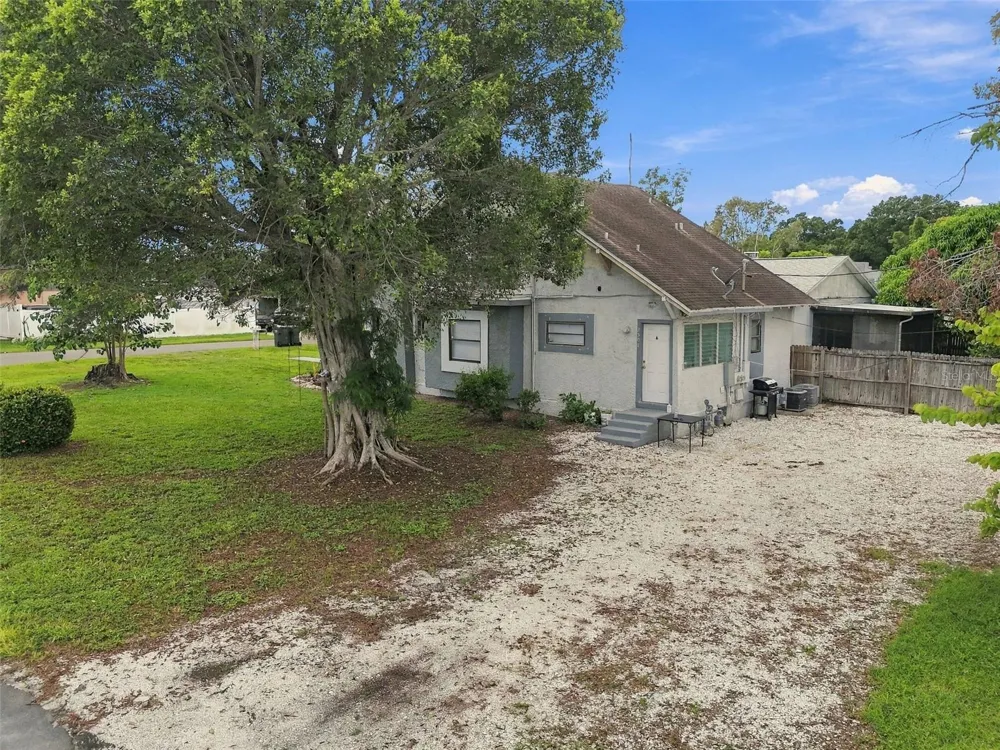 2501 57TH PLACE St Petersburg, FL 33714