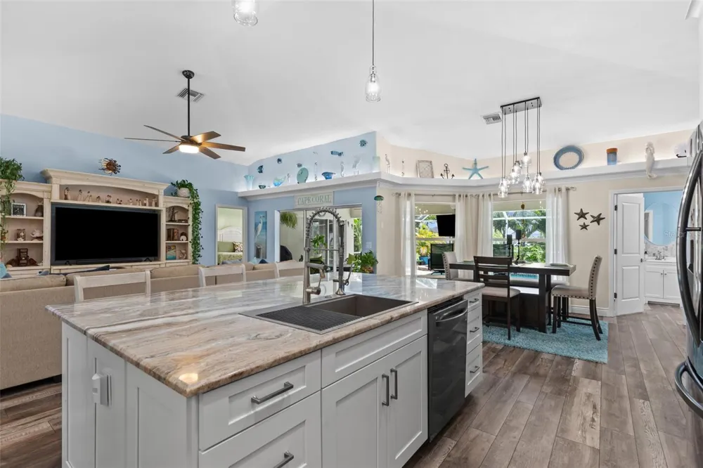 441 NE 5TH AVENUE Cape Coral, FL 33909