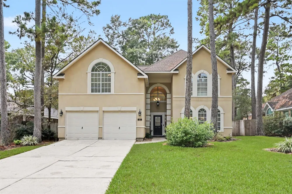 22 S Bristol Oak Circle Spring, TX 77382