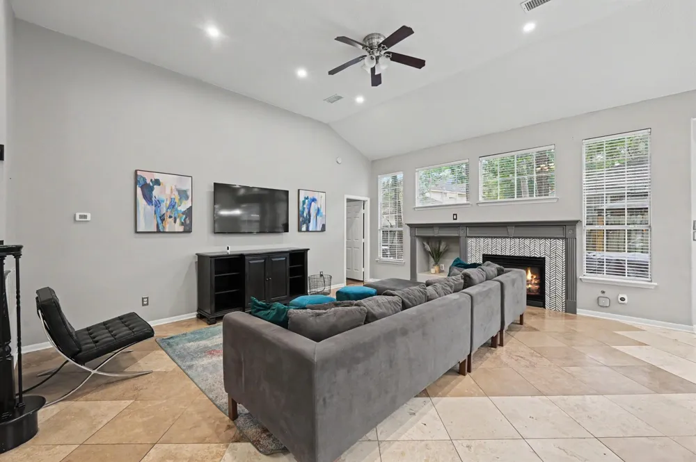 22 S Bristol Oak Circle Spring, TX 77382