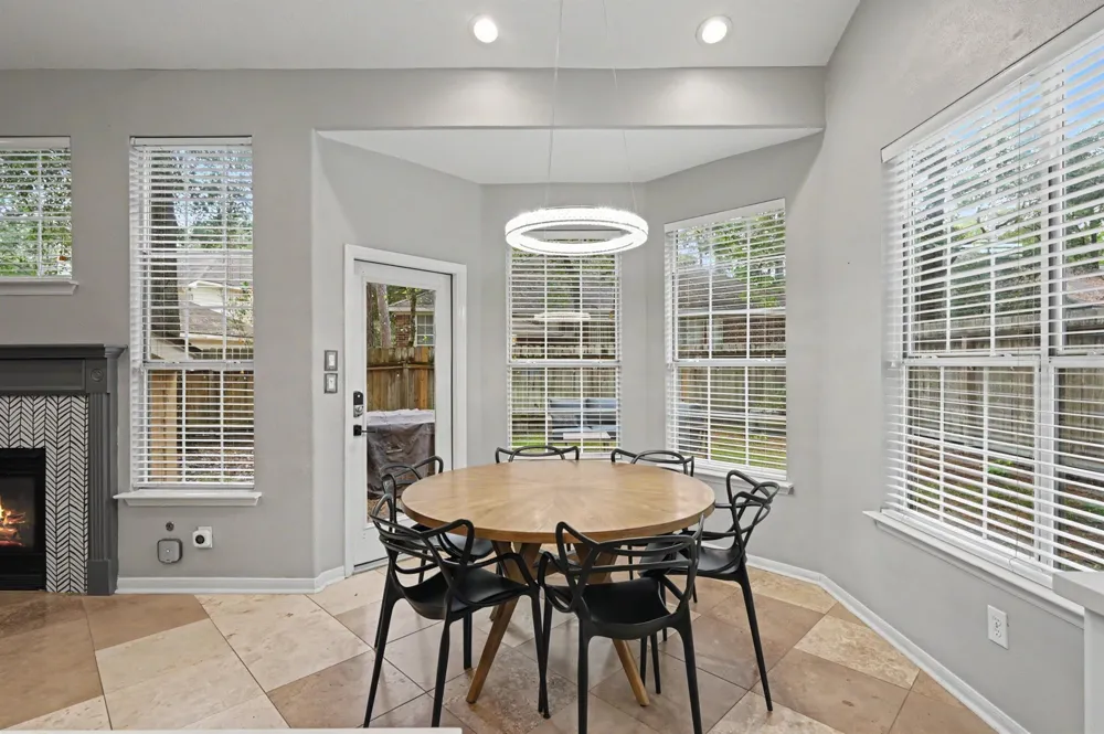 22 S Bristol Oak Circle Spring, TX 77382