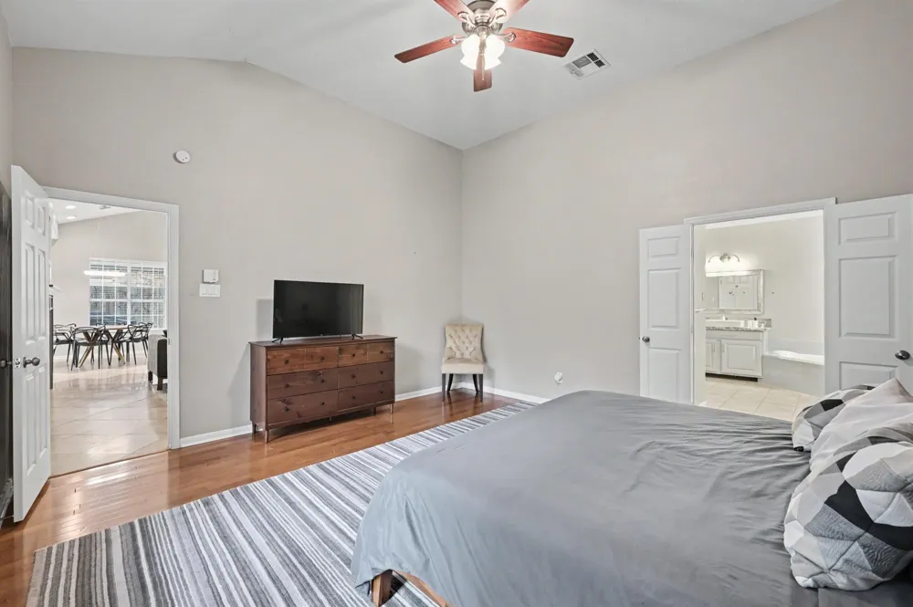 22 S Bristol Oak Circle Spring, TX 77382