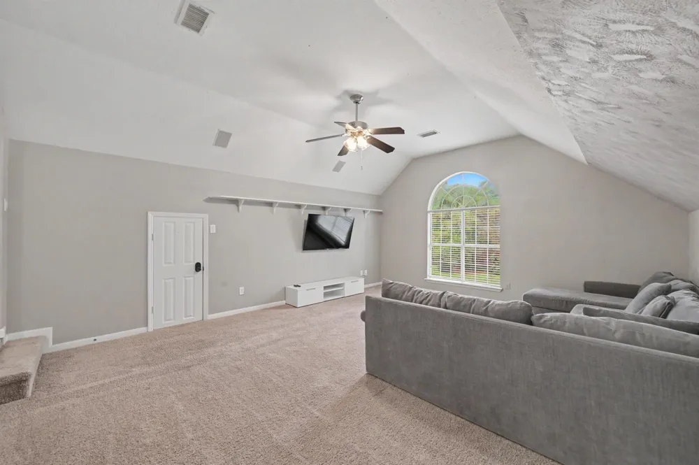 22 S Bristol Oak Circle Spring, TX 77382