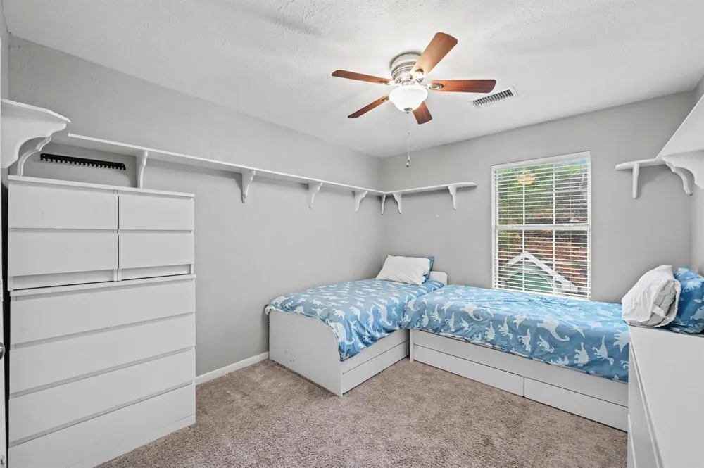 22 S Bristol Oak Circle Spring, TX 77382