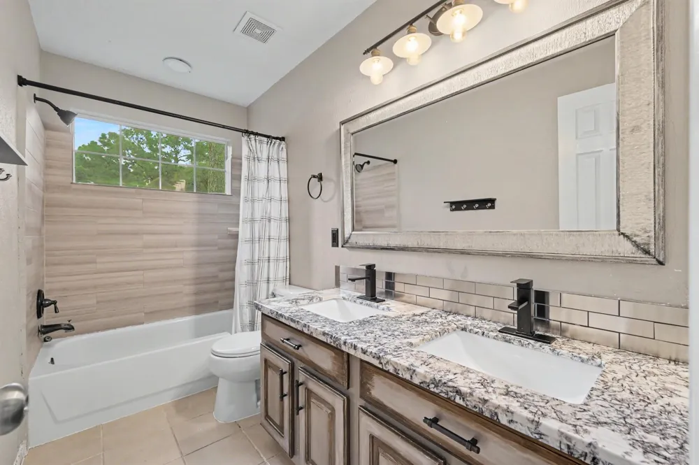 22 S Bristol Oak Circle Spring, TX 77382