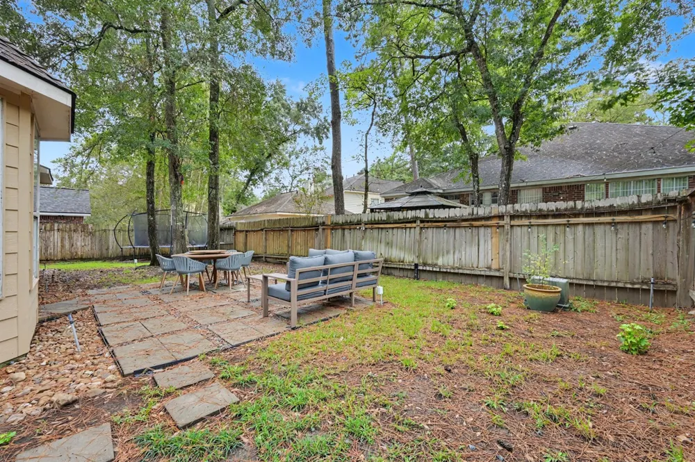 22 S Bristol Oak Circle Spring, TX 77382