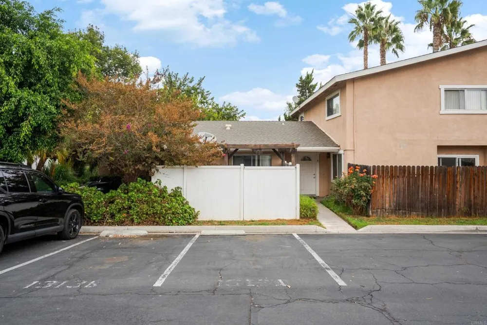 1313 Via Santiago #A Corona, CA 92882