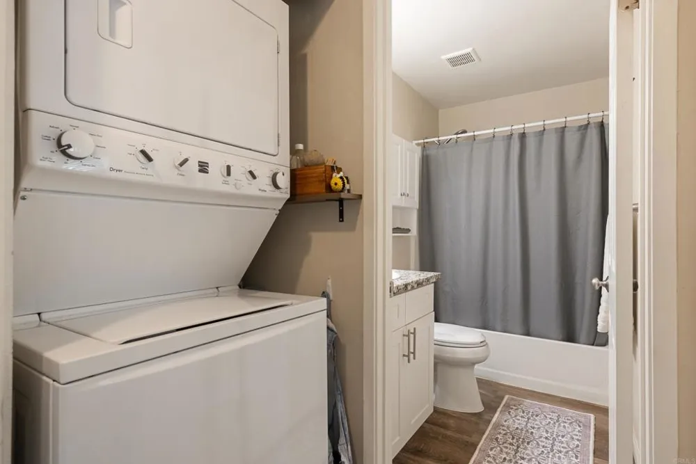 1313 Via Santiago #A Corona, CA 92882
