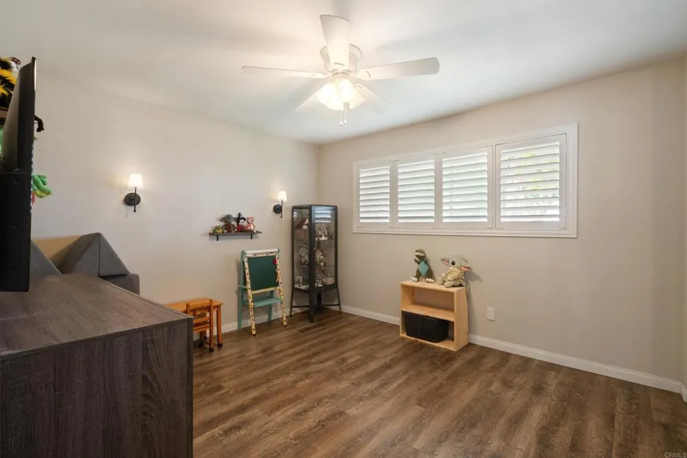 1313 Via Santiago #A Corona, CA 92882