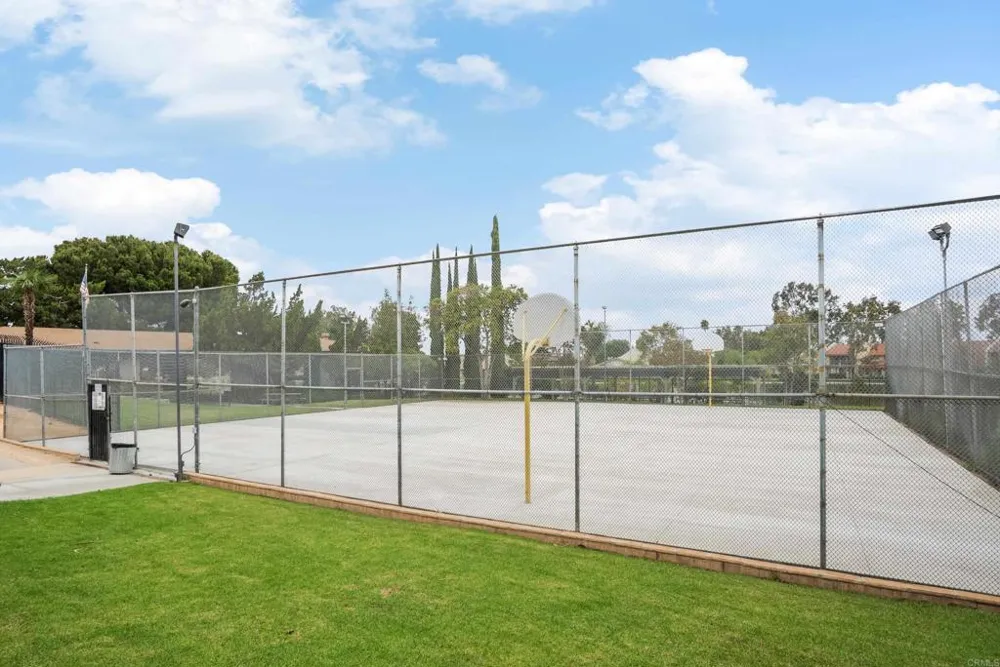 1313 Via Santiago #A Corona, CA 92882