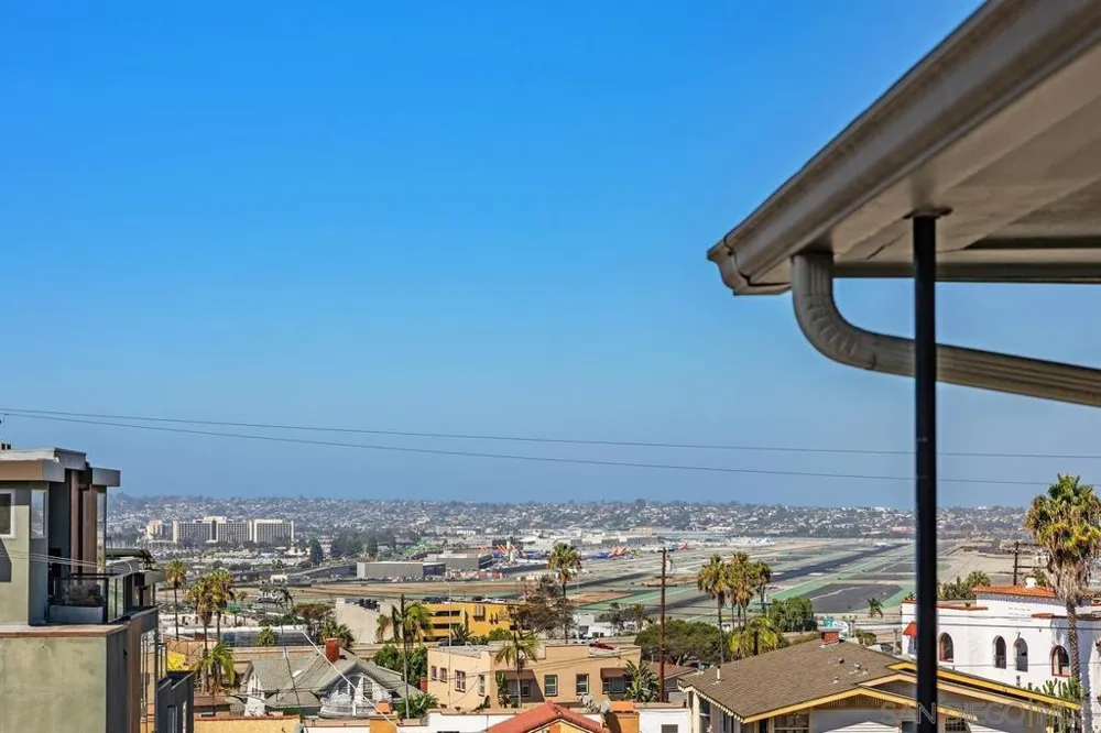 2301 Brant Street San Diego, CA 92101