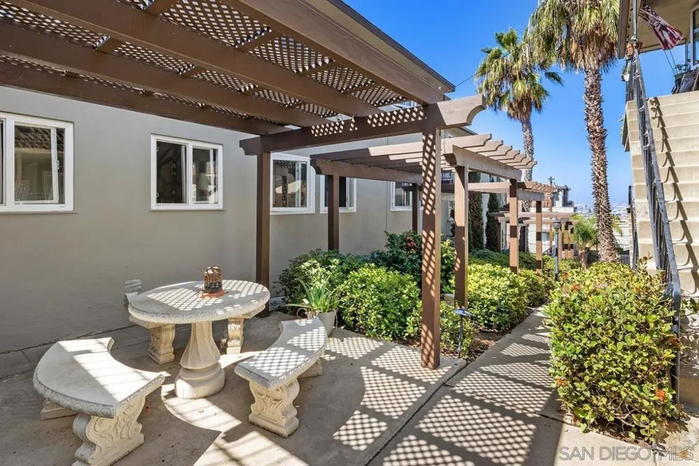 2301 Brant Street San Diego, CA 92101