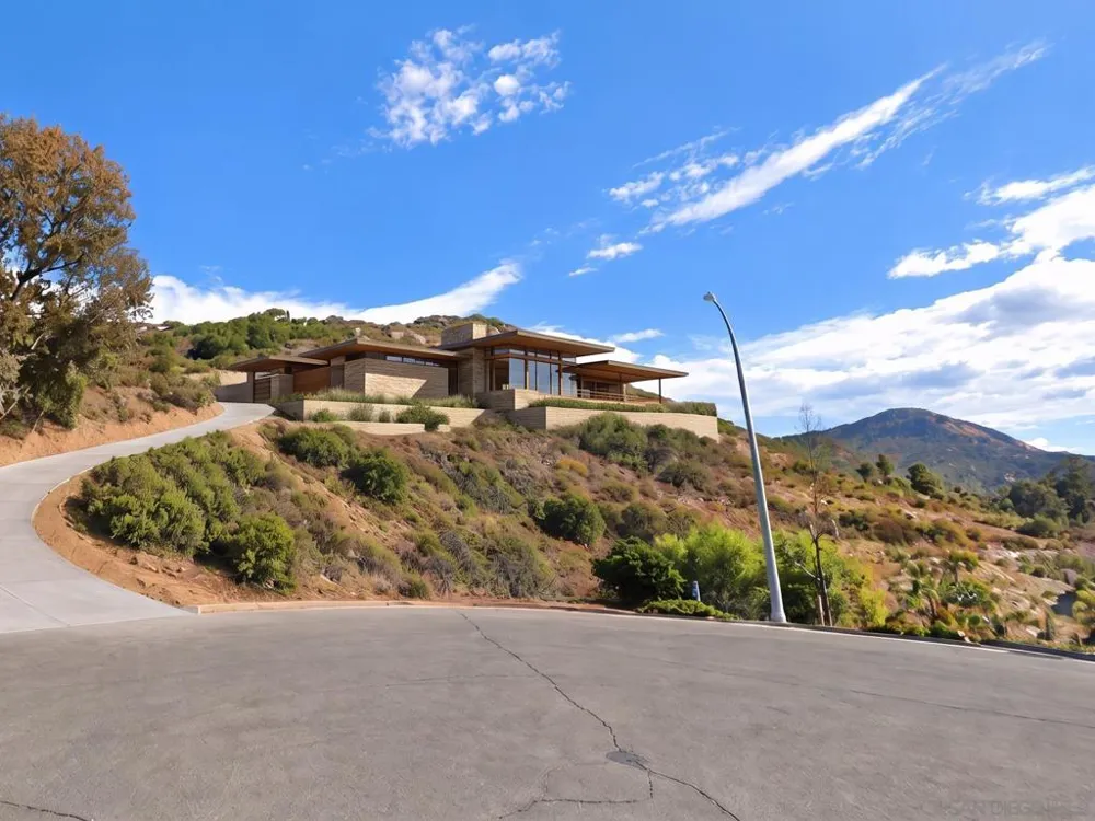 Calle Mia Alpine, CA 91901