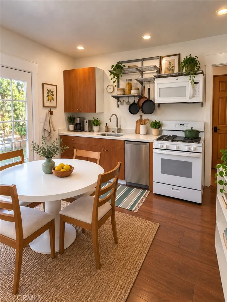 6254 Agnes Avenue North Hollywood, CA 91606