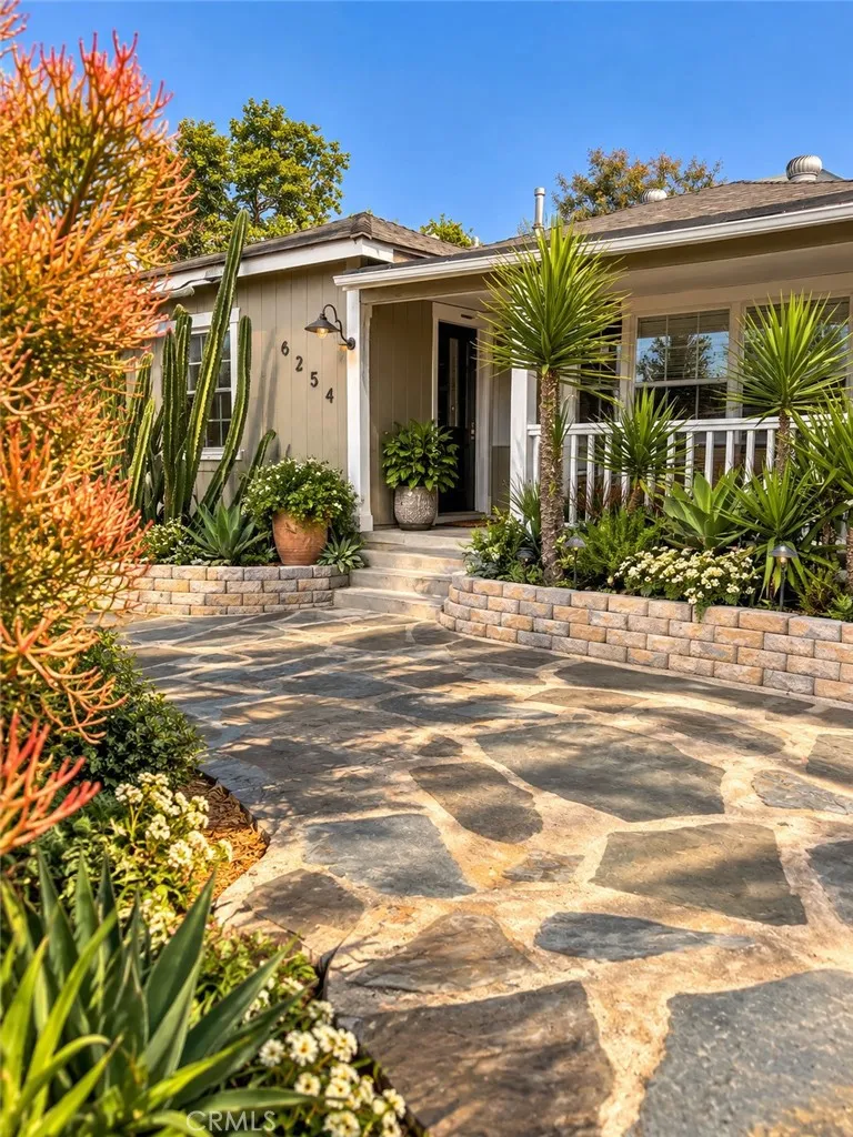 6254 Agnes Avenue North Hollywood, CA 91606