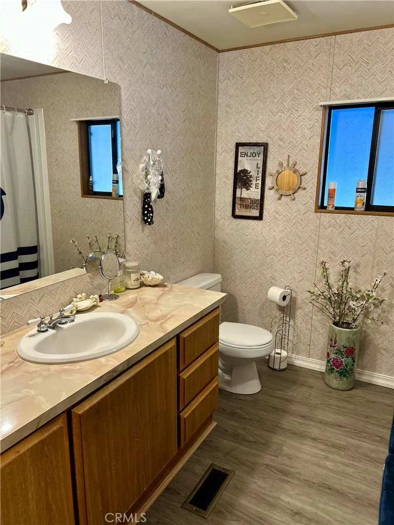 475 Walnut Lakeport, CA 95453