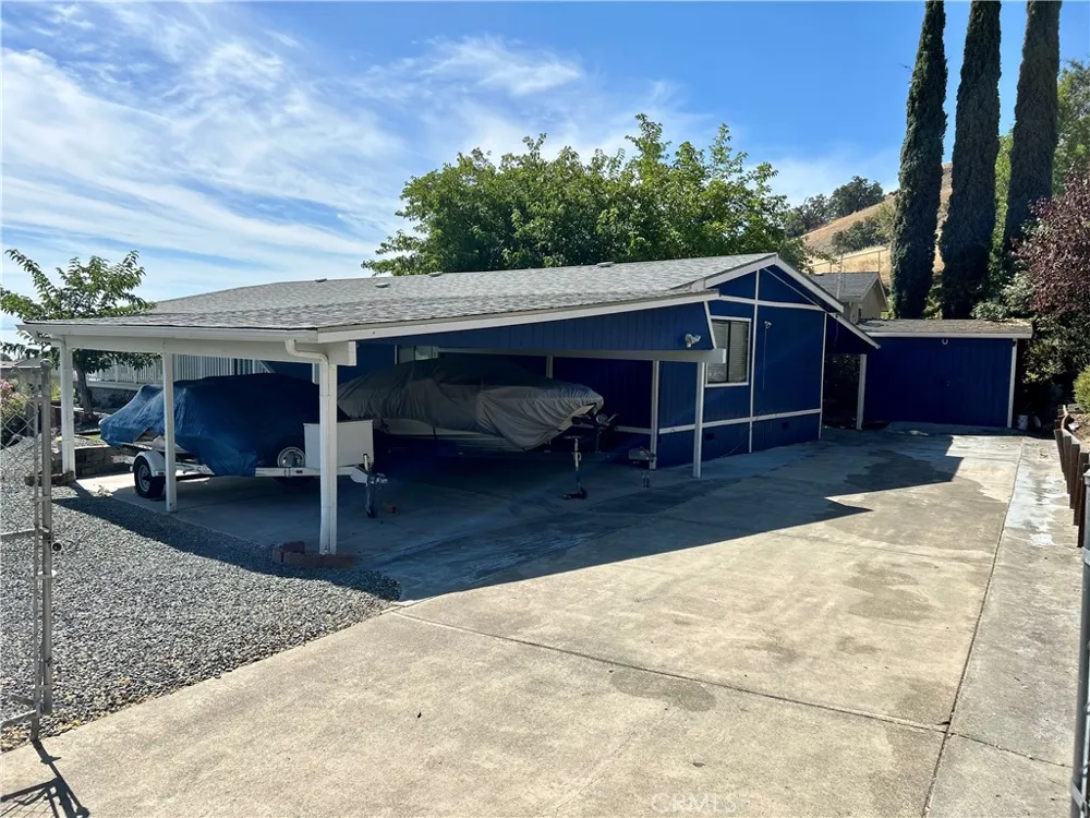475 Walnut Lakeport, CA 95453