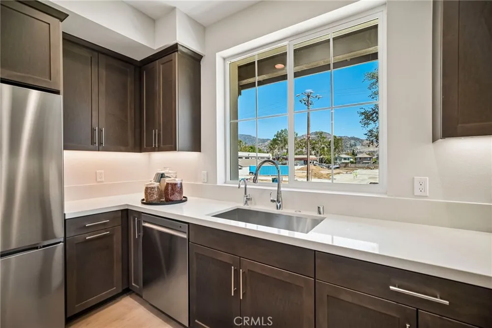 5871 Maplewood Lane #4 Simi Valley, CA 93063