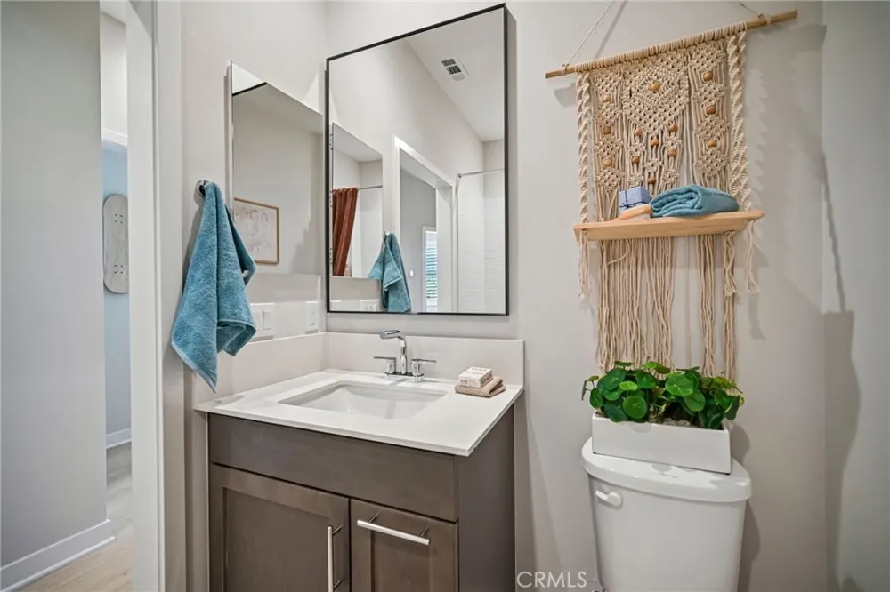 5871 Maplewood Lane #4 Simi Valley, CA 93063