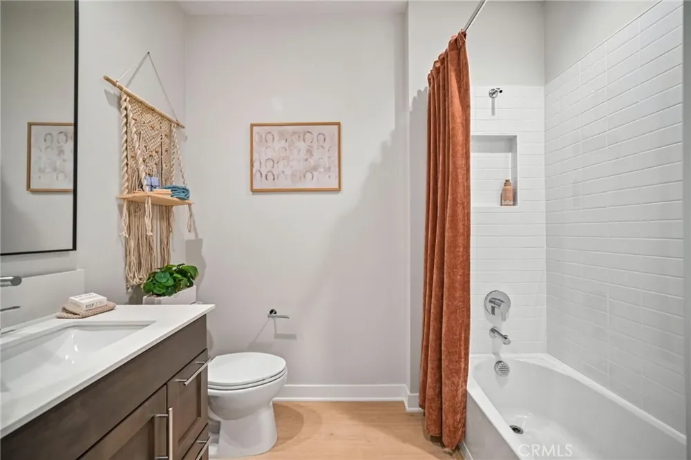 5871 Maplewood Lane #4 Simi Valley, CA 93063