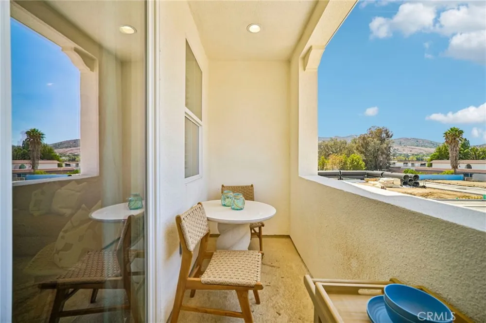 5871 Maplewood Lane #4 Simi Valley, CA 93063