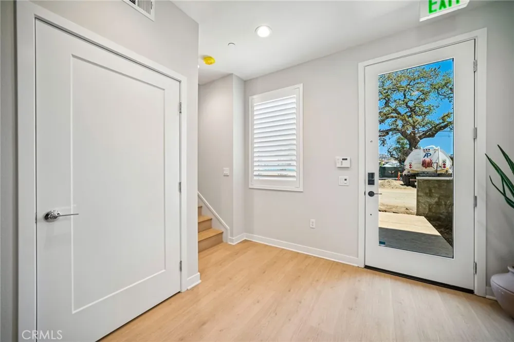 5871 Maplewood Lane #4 Simi Valley, CA 93063