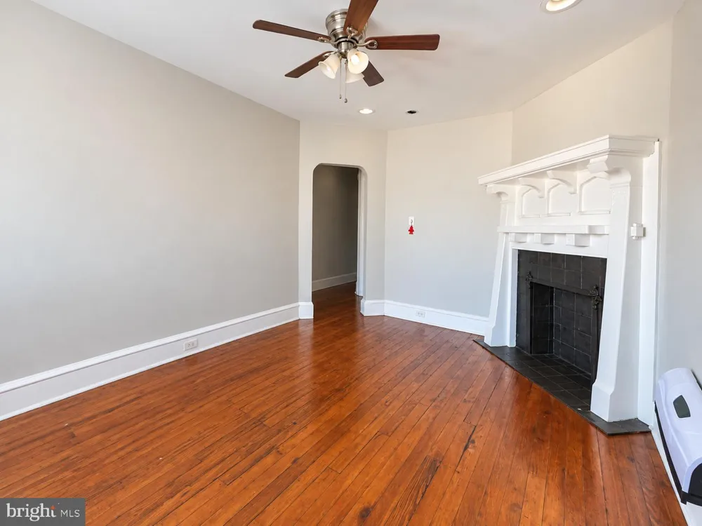 5548 SANSOM STREET Philadelphia, PA 19139