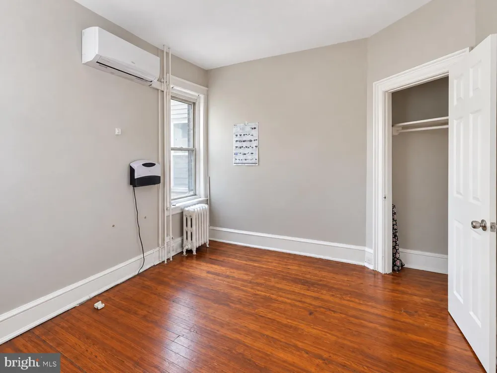 5548 SANSOM STREET Philadelphia, PA 19139
