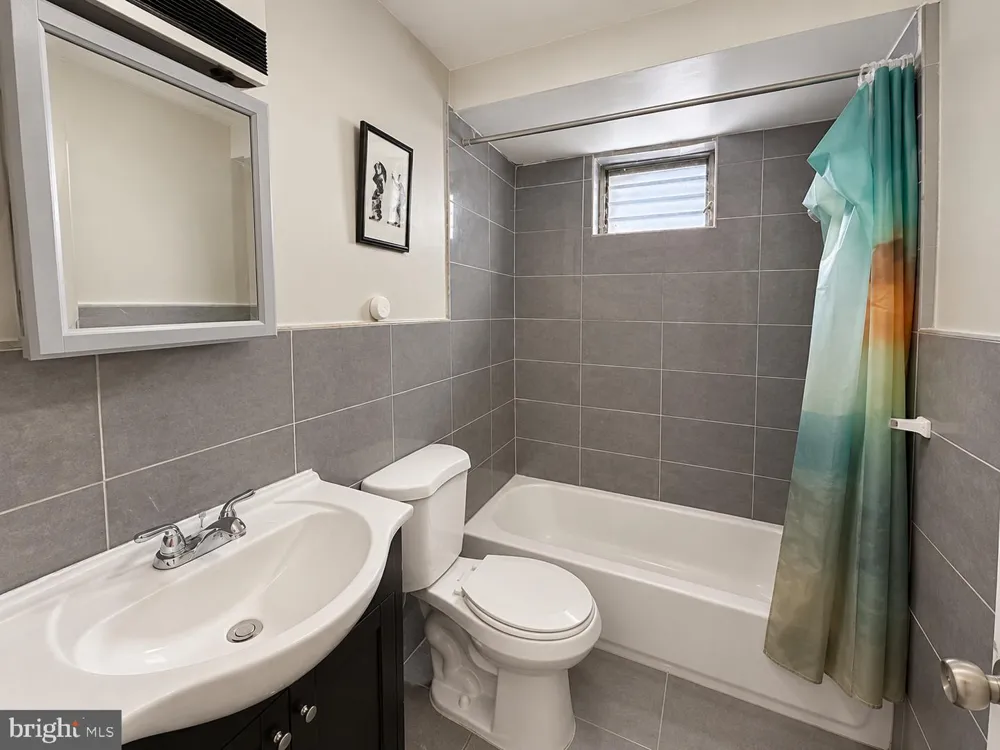 5548 SANSOM STREET Philadelphia, PA 19139