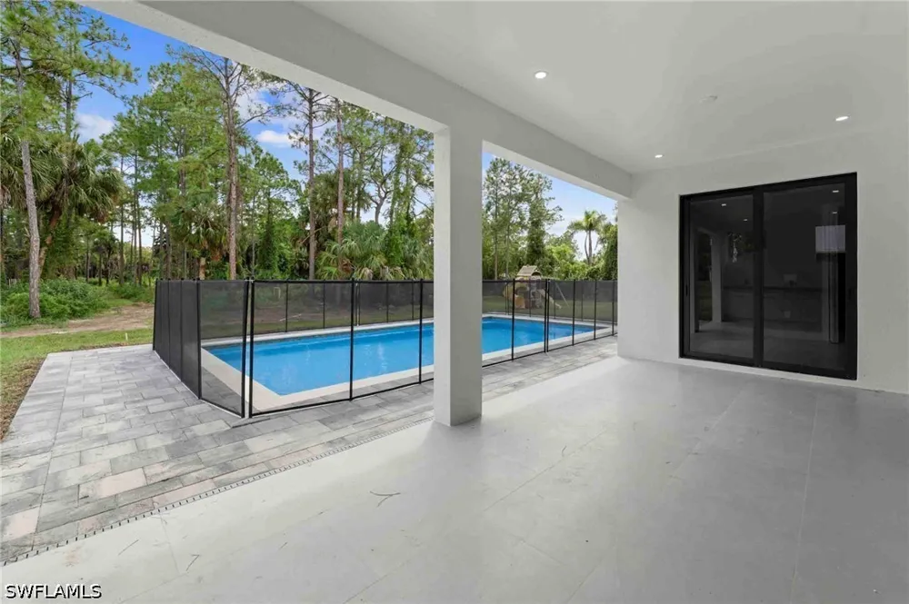 4th Street NW Naples, FL 34120