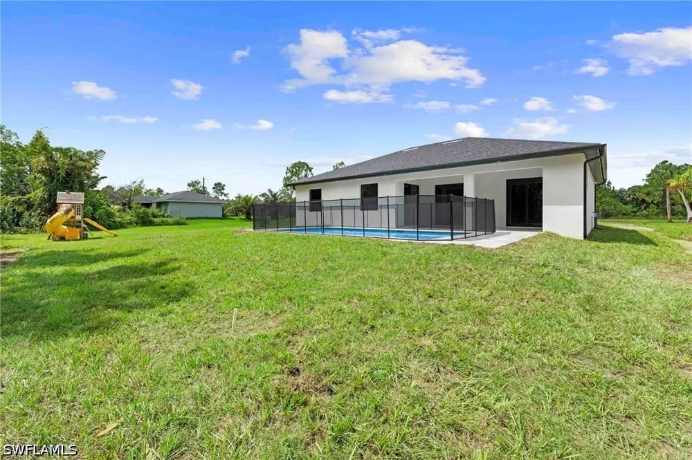 4th Street NW Naples, FL 34120