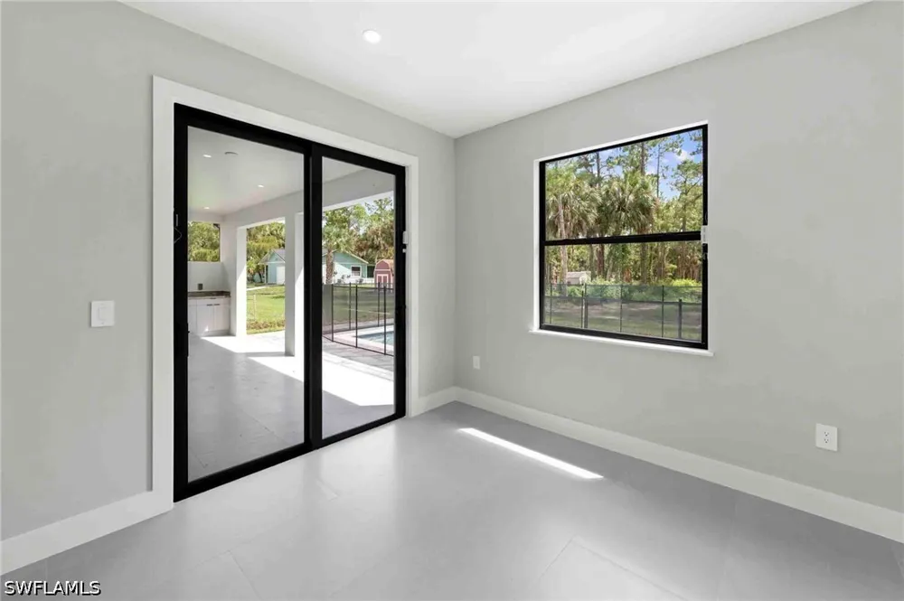 4th Street NW Naples, FL 34120