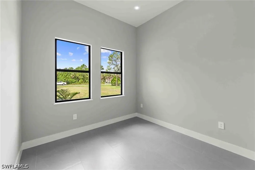 4th Street NW Naples, FL 34120