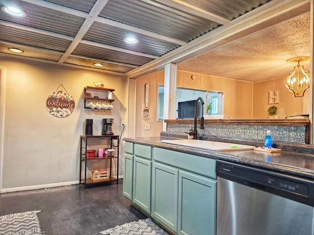 500 Hinckley Street Holdenville, OK 74848