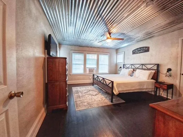 500 Hinckley Street Holdenville, OK 74848