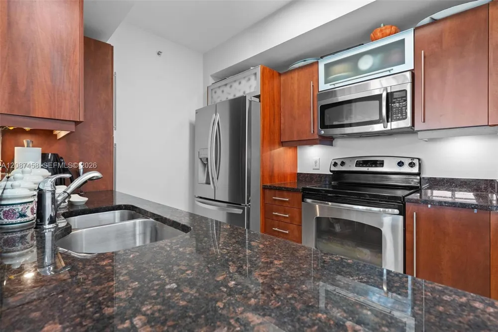 7350 SW 89th St #1411S Miami, FL 33156