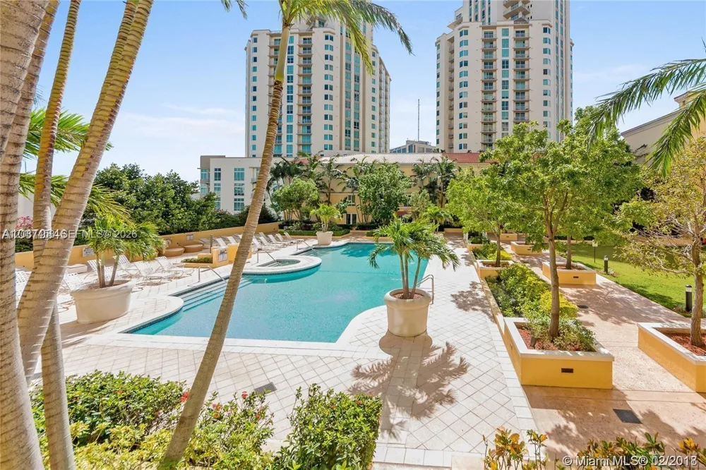 7350 SW 89th St #1411S Miami, FL 33156